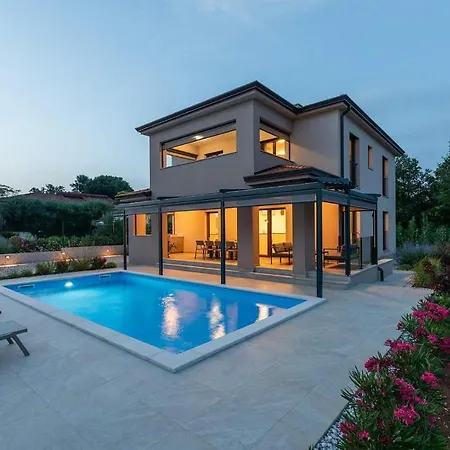 Karina Holiday home